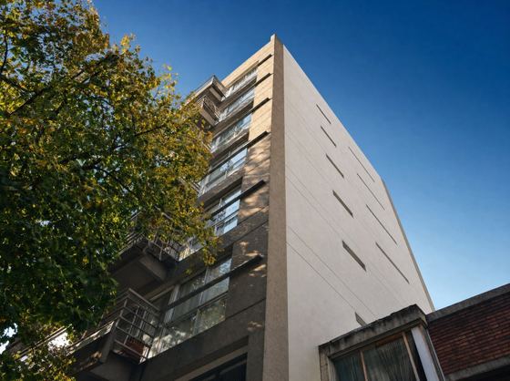 Blanco Encalada 2854 — edificio de viviendas en Belgrano, obra de Estudio Aldabe