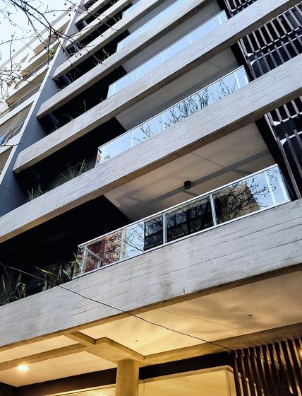 Edificio Calle Sturiza — edificio de viviendas en Olivos, obra de Estudio Aldabe